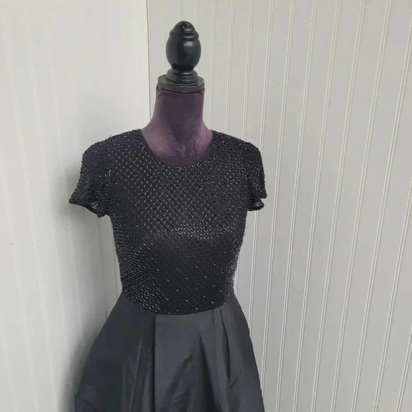 Adrianna Papell Short Sleeved Beaded Long Taffeta High Low Skirt Dress Silk Sz 2 - Picture 5 of 11
